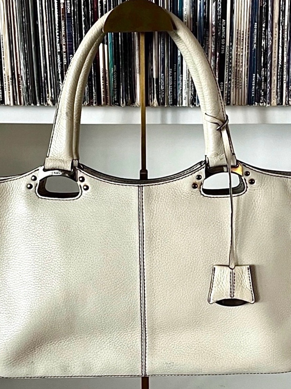 Tod's Authentic Cream Pebble Leather D-Bag Tote Shoulder Bag EUC Italian Luxury